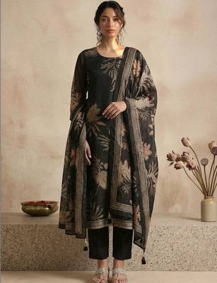 Women Floral Printed Regular Chanderi Silk Kurta with Trousers & With Dupatta 6