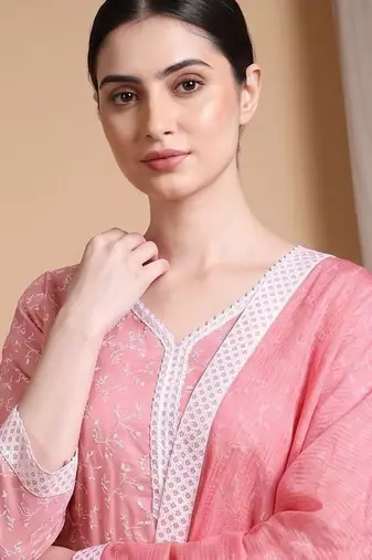 Women Ethnic Motifs Regular Kurta with Trousers & With Dupatta