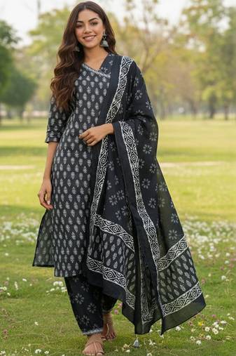 Ethnic Motifs Printed V-Neck Angrakha A-Line Kurta With Patiala & Dupatta