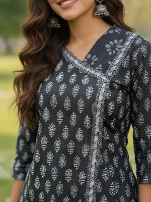 Ethnic Motifs Printed V-Neck Angrakha A-Line Kurta With Patiala & Dupatta 2