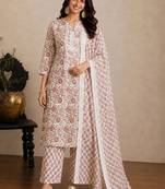 Women Floral Printed Regular  Cotton Kurta with Trousers & With Dupatta
