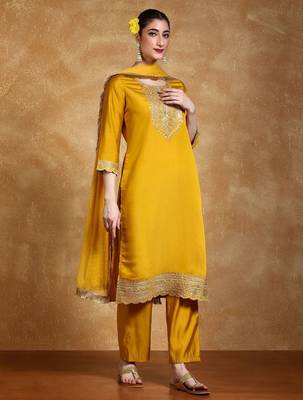 Floral Yoke Design Round Neck Straight Kurta With Trousers & Dupatta 4