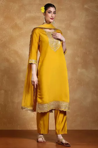 Floral Yoke Design Round Neck Straight Kurta With Trousers & Dupatta