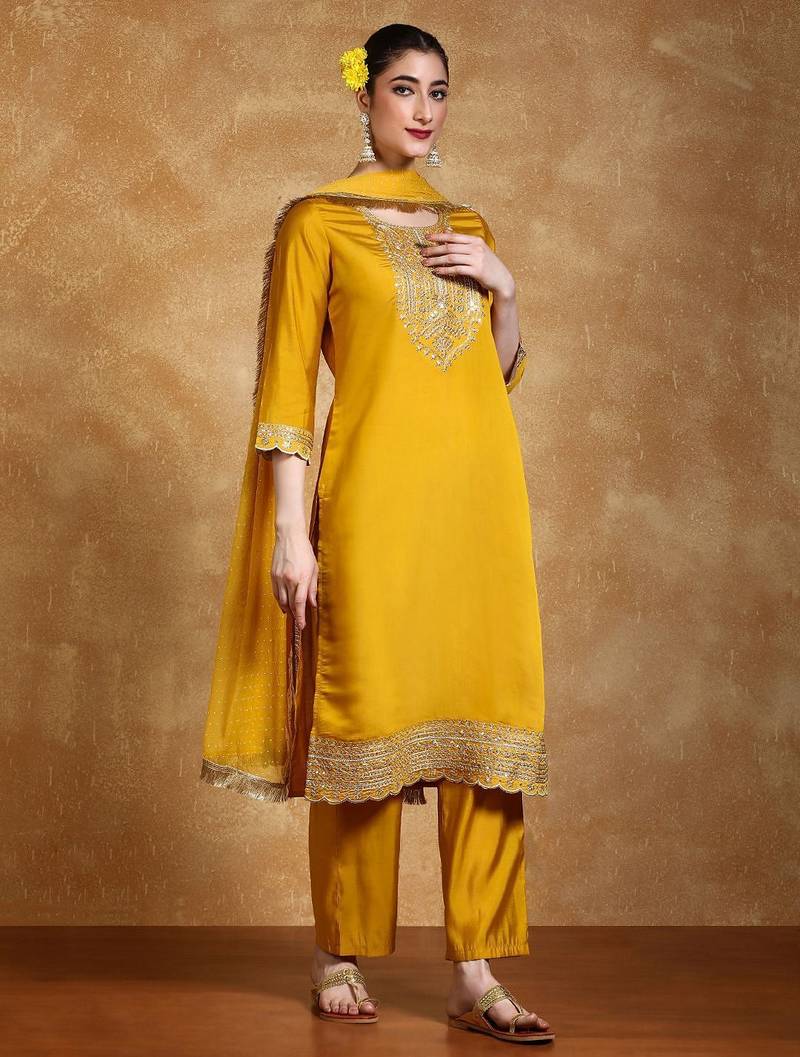 Floral Yoke Design Round Neck Straight Kurta With Trousers & Dupatta