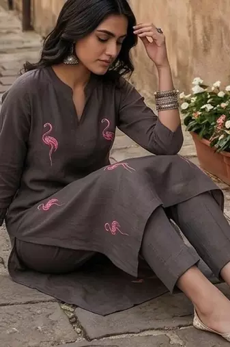 Women Embroidered Regular Thread Work Kurta with Trousers