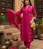 Women Ethnic Motifs Printed Regular Kurta with Trousers & With Dupatta