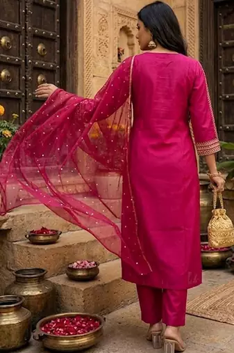 Women Ethnic Motifs Printed Regular Kurta with Trousers & With Dupatta
