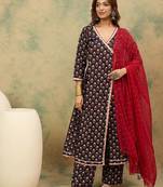 Floral Printed V-Neck Angrakha Kurta With Trousers & Dupatta