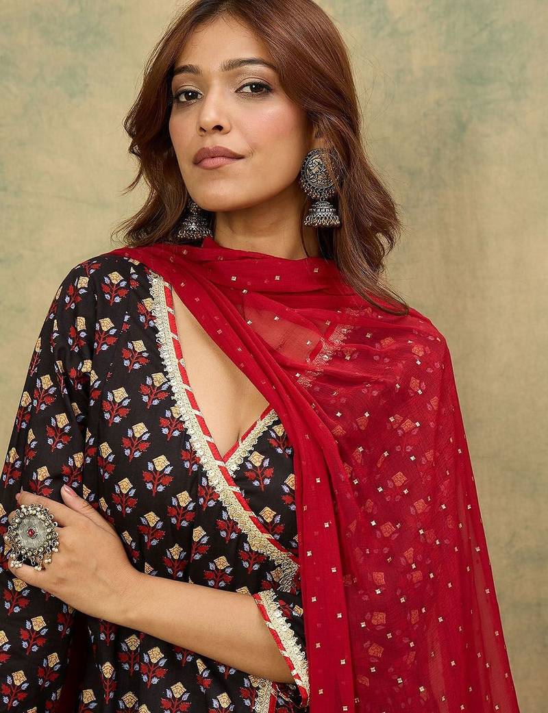 Floral Printed V-Neck Angrakha Kurta With Trousers & Dupatta