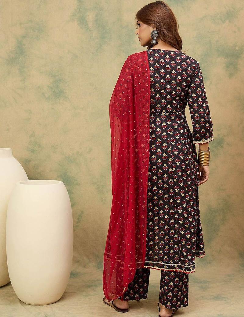 Floral Printed V-Neck Angrakha Kurta With Trousers & Dupatta