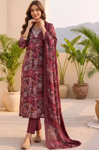 Women Floral Printed Regular Thread Work Kurta with Trousers & With Dupatta