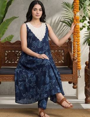 Women Ethnic Motifs Printed Regular Thread Work Pure Cotton Kurta with Trousers 1