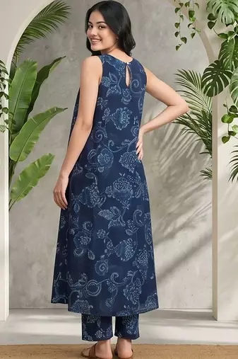 Women Ethnic Motifs Printed Regular Thread Work Pure Cotton Kurta with Trousers