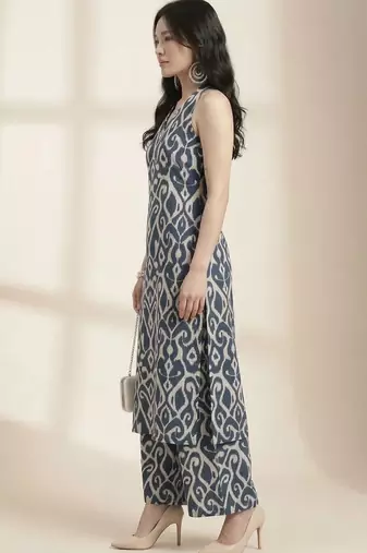 Women Printed Regular Pure Cotton Kurta with Trousers