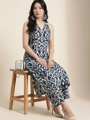 Women Printed Regular Pure Cotton Kurta with Trousers 5