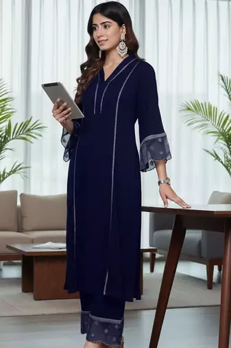Women Ethnic Motifs Regular Thread Work Silk Crepe Kurta with Trousers