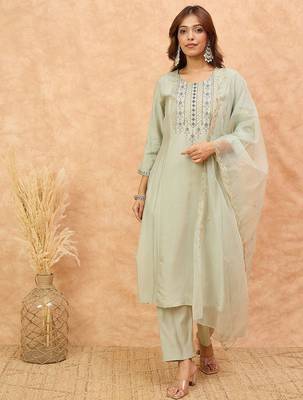 Ethnic Motifs Yoke Design Thread Work Straight Kurta With Trousers & Dupatta 1