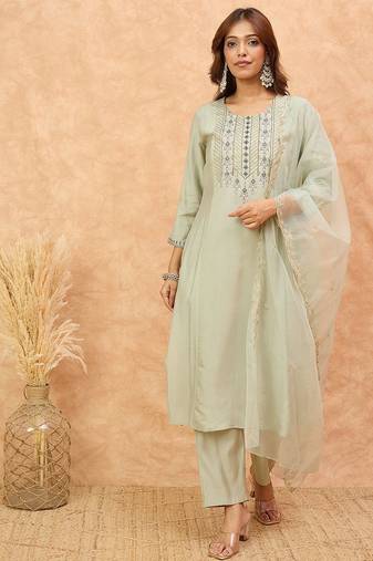 Ethnic Motifs Yoke Design Thread Work Straight Kurta With Trousers & Dupatta