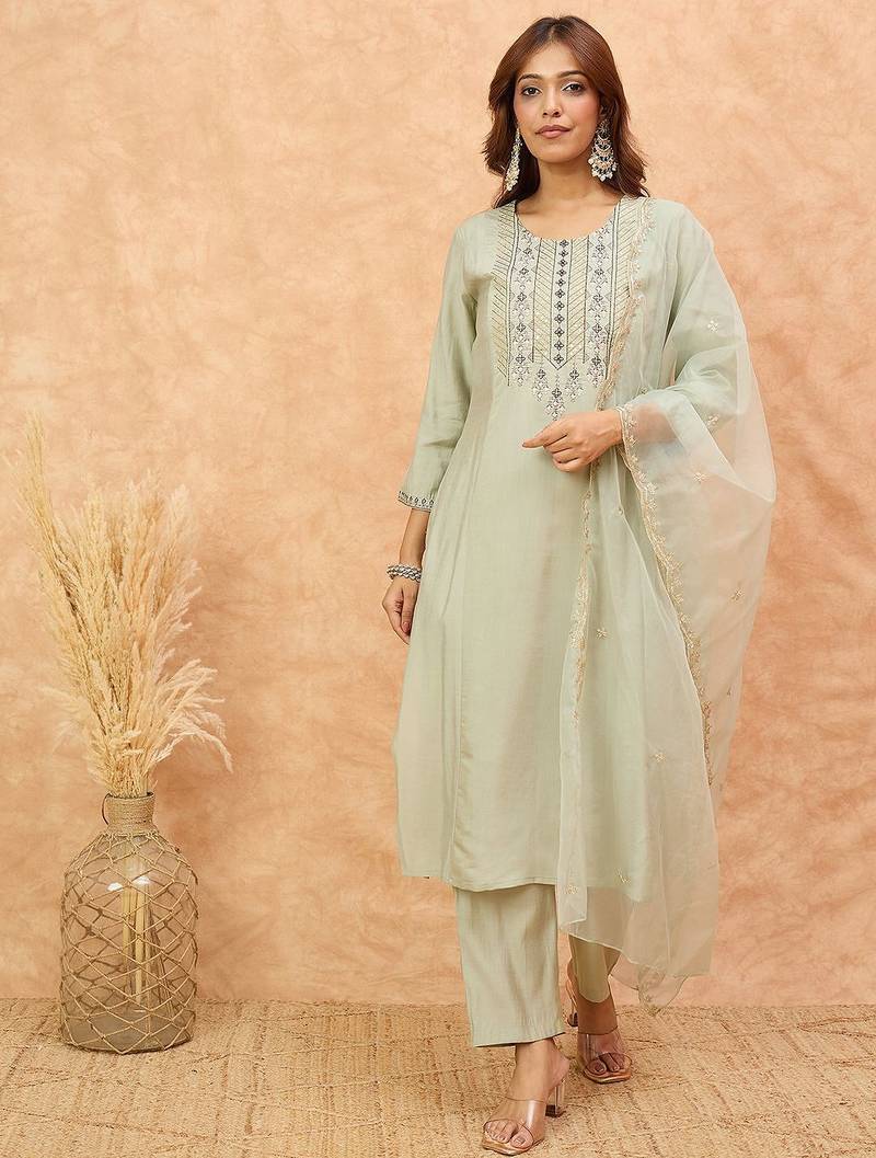 Ethnic Motifs Yoke Design Thread Work Straight Kurta With Trousers & Dupatta