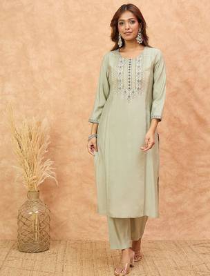 Ethnic Motifs Yoke Design Thread Work Straight Kurta With Trousers & Dupatta 5