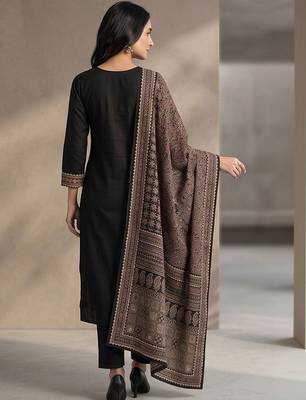 Women Ethnic Motifs Embroidered Regular Thread Work Kurta with Trousers & With Dupatta 3