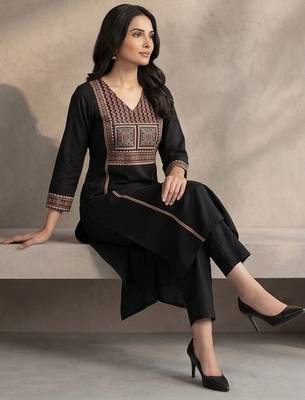 Women Ethnic Motifs Embroidered Regular Thread Work Kurta with Trousers & With Dupatta 4