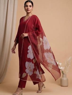 Floral Regular Kurta with Trousers With Dupatta 5