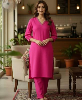 Women Regular Thread Work Kurta with Trousers 1
