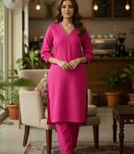 Women Regular Thread Work Kurta with Trousers