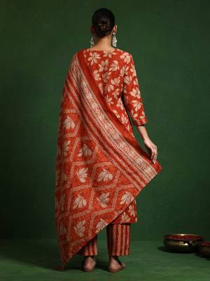 Floral Printed V-Neck Thread Work Kurta With Trousers & Dupatta 5