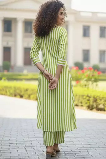 Women Striped Regular Kurta with Trousers