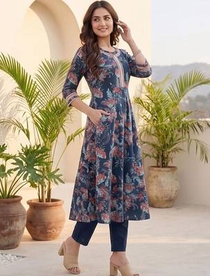 Women Floral Printed Regular Thread Work  Cotton Kurta with Trousers & With Dupatta 6