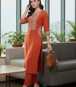 Women Yoke Design Regular Thread Work Kurta with Palazzos