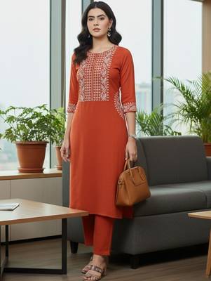Women Yoke Design Regular Thread Work Kurta with Palazzos 4