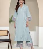 Women Solid Kurta with Trousers