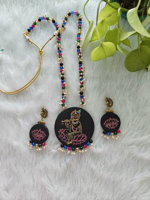 kanha hand-painted necklace set 1