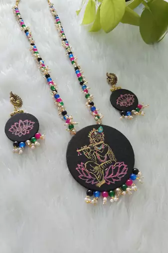 kanha hand-painted necklace set