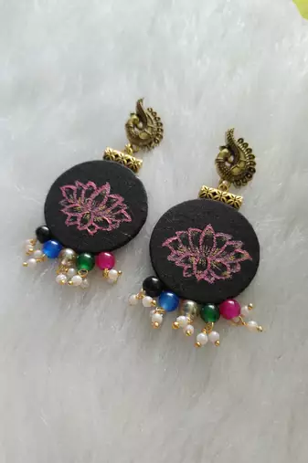 kanha hand-painted necklace set