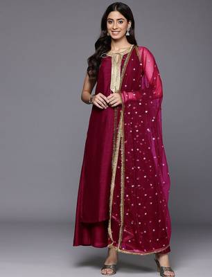 Women Solid Kurta with Trousers & Dupatta 1