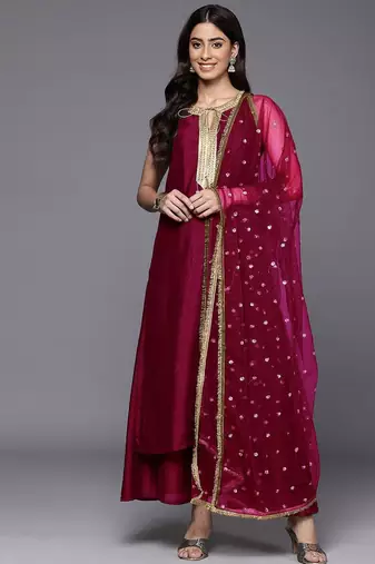 Women Solid Kurta with Trousers & Dupatta