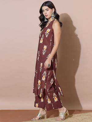 Women Floral Printed Regular Kurta with Palazzos 4