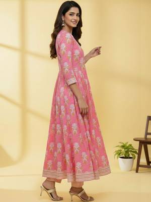 Women Ethnic Motifs Printed Panelled Kurta with Trousers & With Dupatta 3