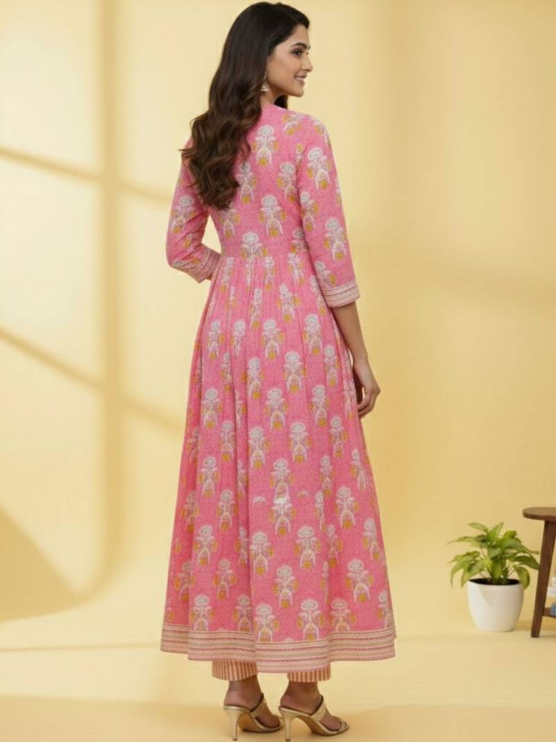 Women Ethnic Motifs Printed Panelled Kurta with Trousers & With Dupatta