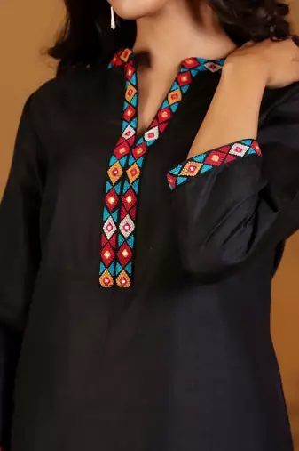 Ethnic Motifs Embroidered Woven Design Pure Cotton Kurta With Trousers & Dupatta