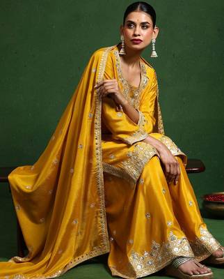 Floral Embroidered Zari Work Straight Kurta With Palazzos & Dupatta 6