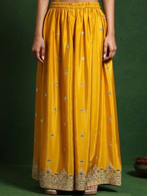 Floral Embroidered Zari Work Straight Kurta With Palazzos & Dupatta 7