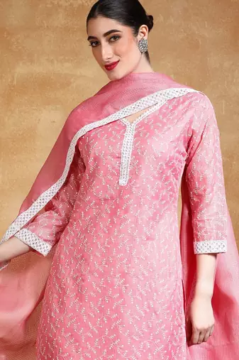 Women Floral Embroidered Regular Thread Work Kurta with Trousers & With Dupatta