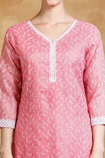 Women Floral Embroidered Regular Thread Work Kurta with Trousers & With Dupatta