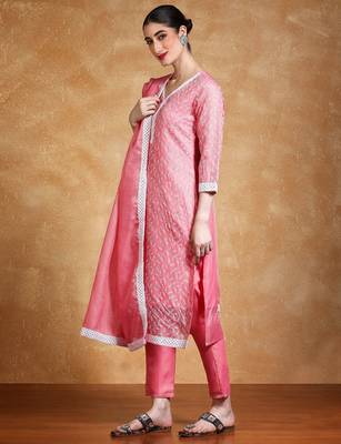 Women Floral Embroidered Regular Thread Work Kurta with Trousers & With Dupatta 5