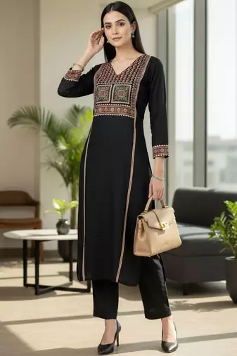 Women Ethnic Motifs Printed Regular Kurta with Trousers & With Dupatta